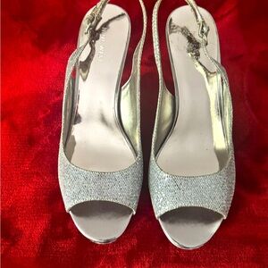 Ladies Nine West Silver Peep-Toe Slingback Heels